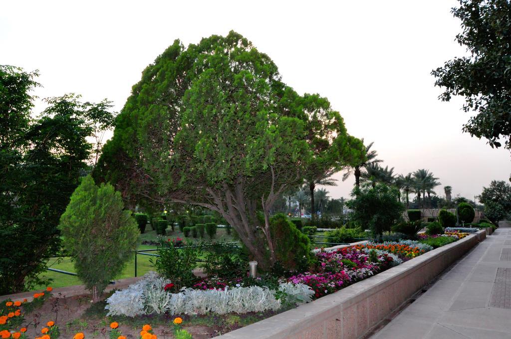 Royal Tulip Alrasheed Hotel Baghdād エクステリア 写真