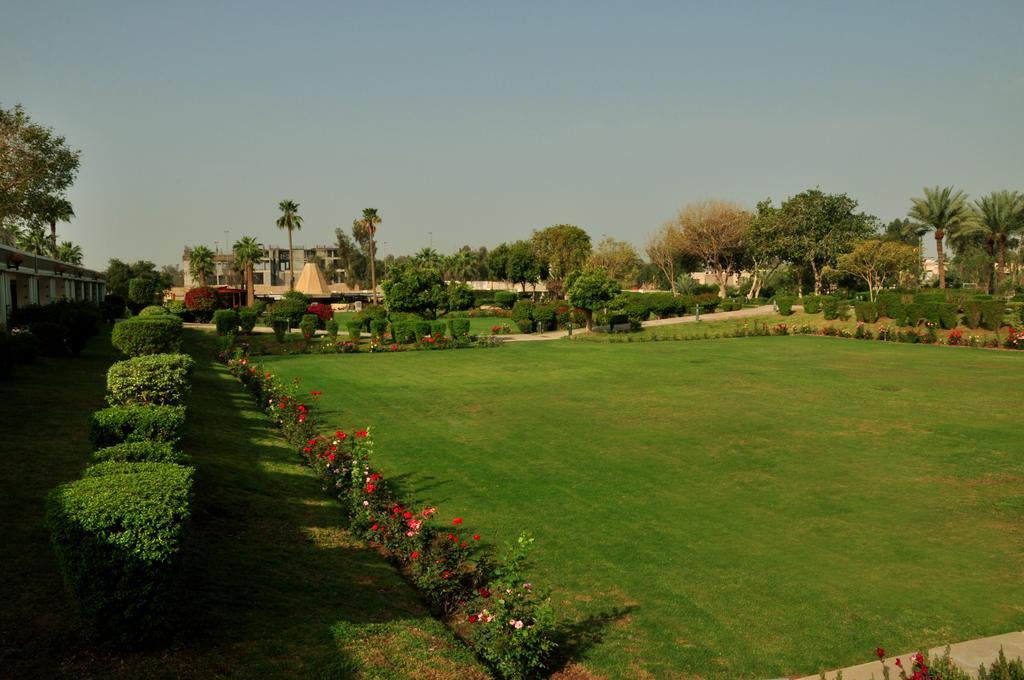 Royal Tulip Alrasheed Hotel Baghdād エクステリア 写真