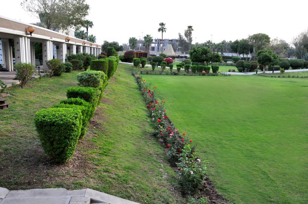 Royal Tulip Alrasheed Hotel Baghdād エクステリア 写真