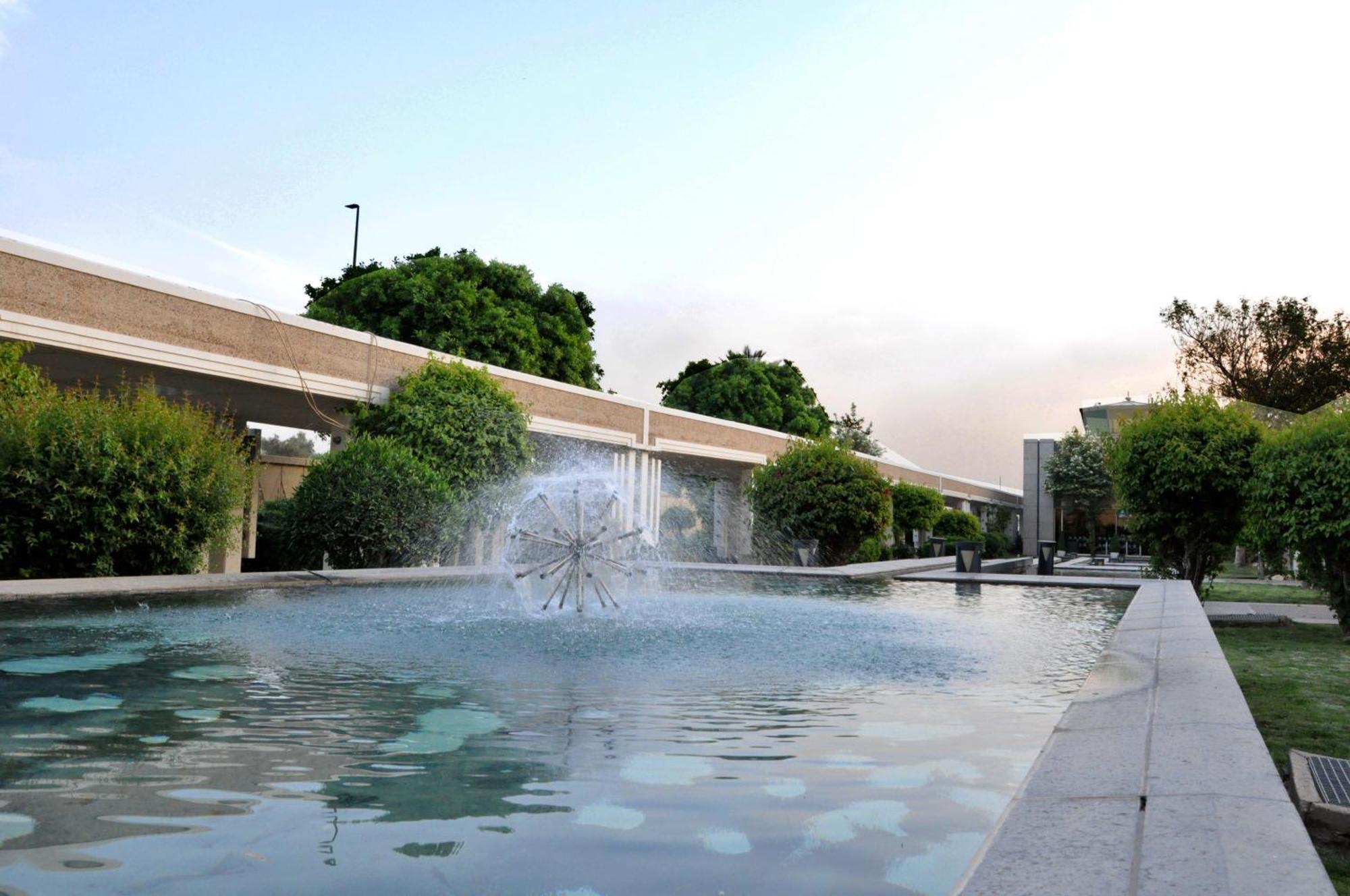 Royal Tulip Alrasheed Hotel Baghdād エクステリア 写真