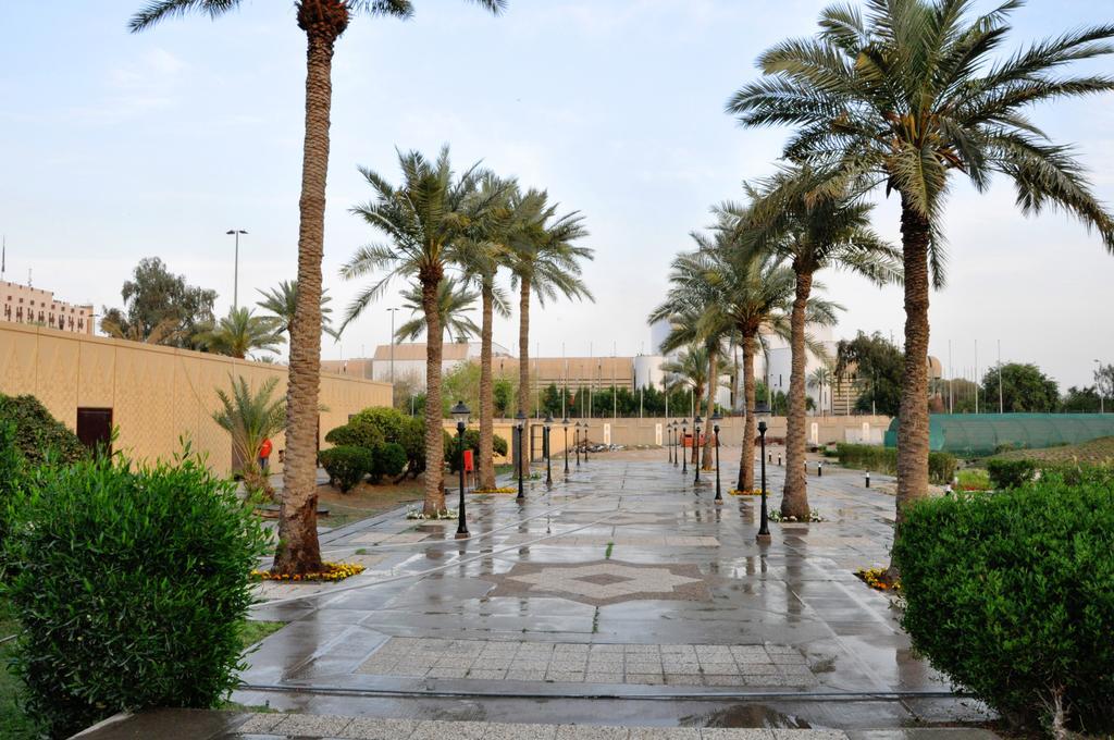 Royal Tulip Alrasheed Hotel Baghdād エクステリア 写真